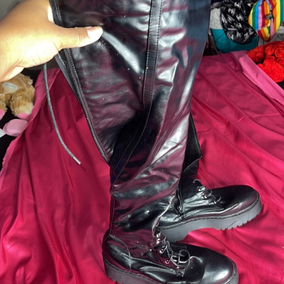 Fashion Nova Double Time Boots- Black 👢 - Picture 5 of 7